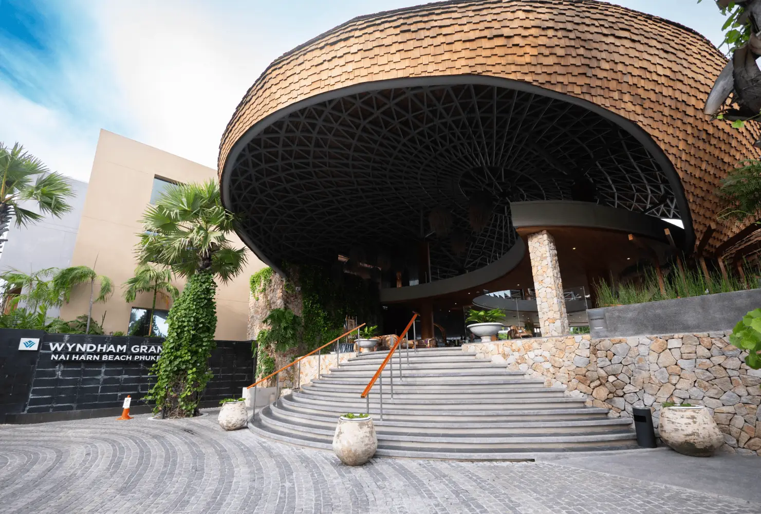 Wyndham Grand Nai Harn — фото 22